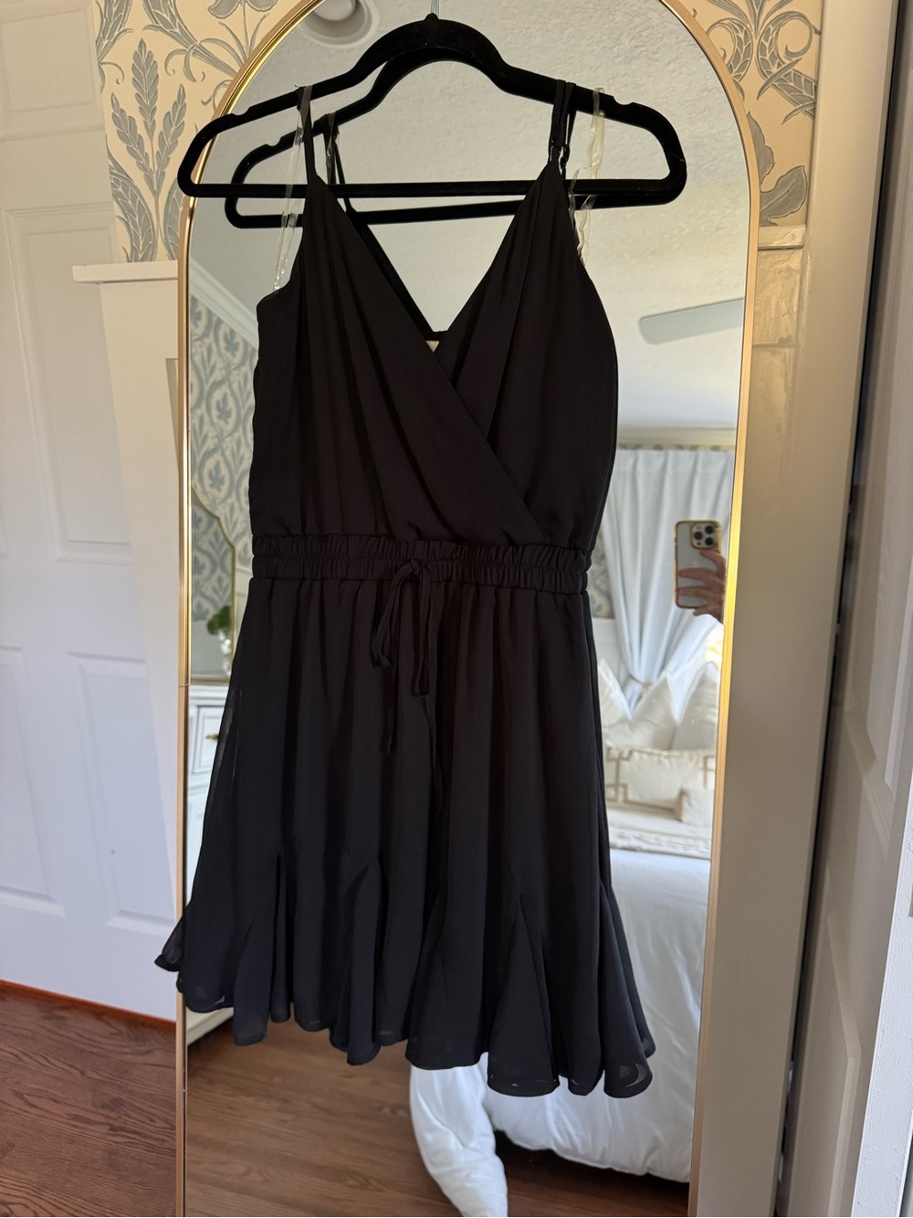 Francesca's Collections Black V-Neck Mini Dress with Tie Waist